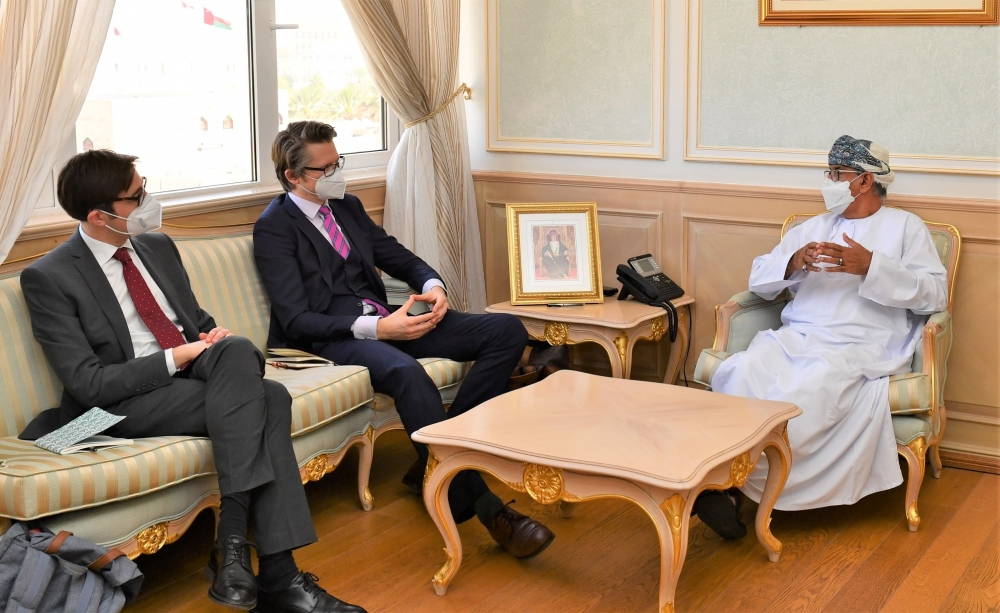 “الصحة” تبحث التعاون مع منتدى هلسنكي للسياسات