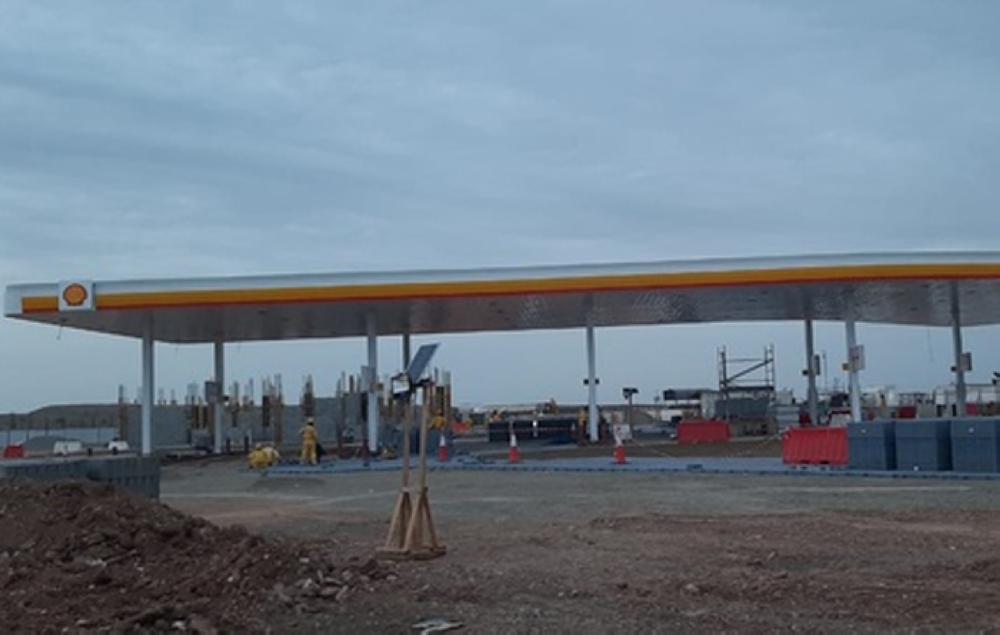 محطات خدمية متكاملة على طريق الباطنة السريع.. مارس المقبل