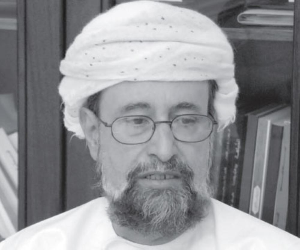 هلال العامري نفتقدك ونسير خلفك