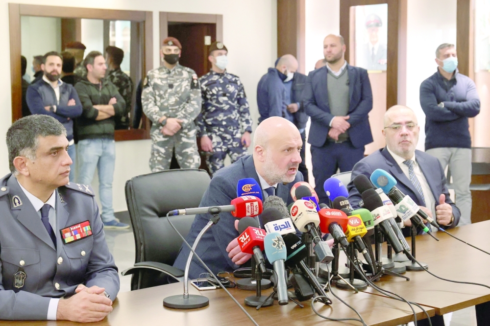 لبنان يحبط 3 هجمات “انتحارية” خططت لها شبكة مرتبطة بـ”داعش”