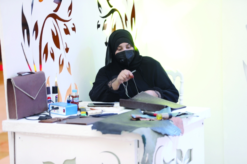 انطلاق معرض الصناعات الحرفية في ظفار