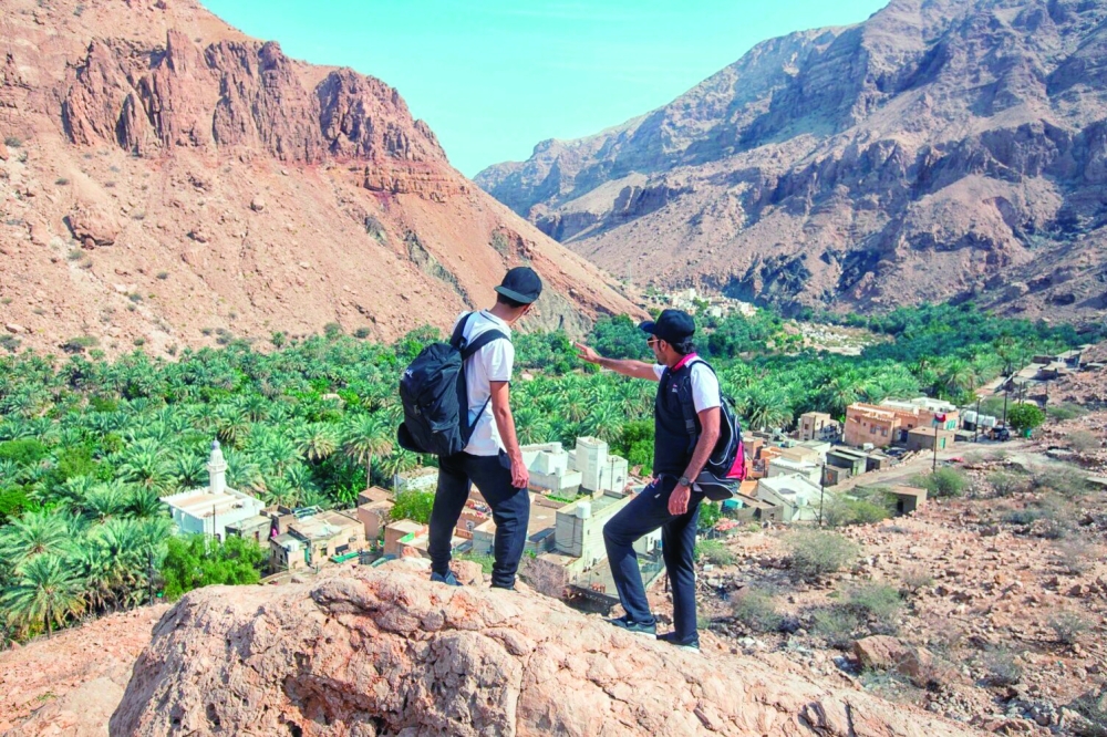 سلطنة عمان تحتفل بيوم السياحة العربي تحت شعار «نحو سياحة رقمية مستدامة»