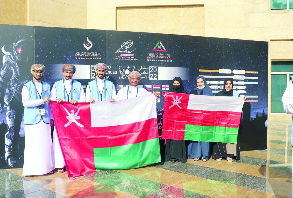 «جامعة التقنية» تشارك بـ 6 مشاريع طلابية في ملتقى علمي بدبي
