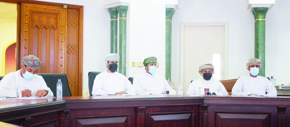 الانتهاء من التدريب على مهارات التحدث والإلقاء بمسقط