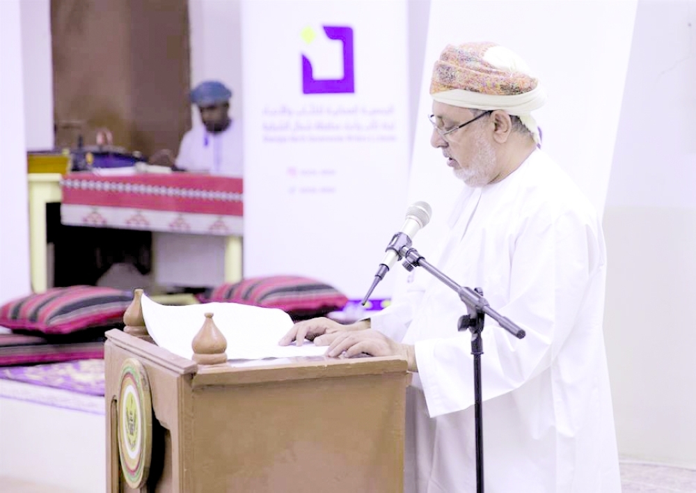 أولى جلسات الشعر الشعبي بلجنة كتاب وأدباء شمال الشرقية