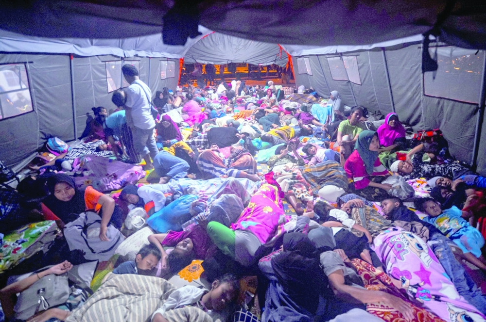 Rescuers search for survivors after earthquake