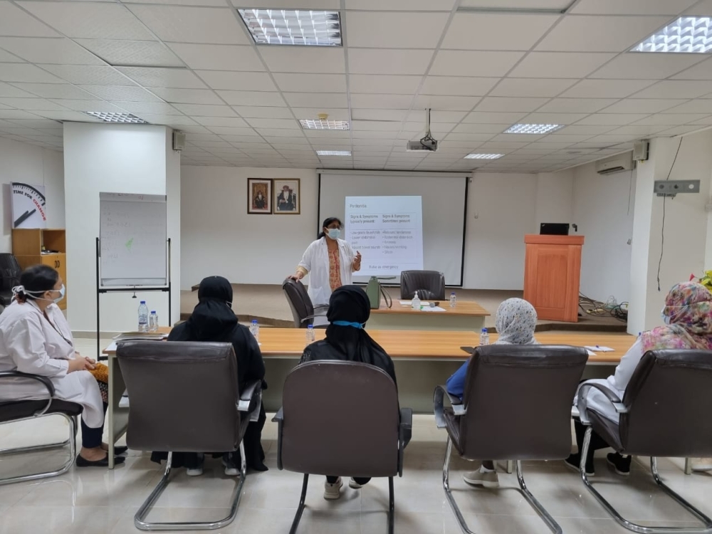 التدريب على صحة الحمل والولادة في ظفار