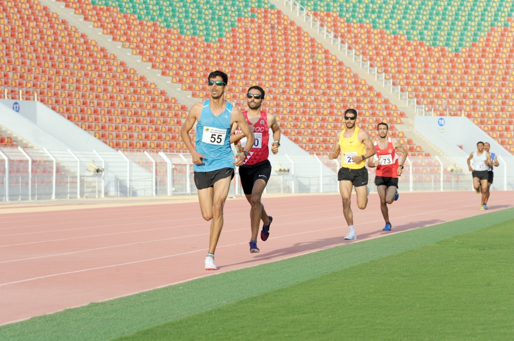 مستويات فنية ومواهب مجيدة تفرزها تصفيات درع الوزارة لألعاب القوى