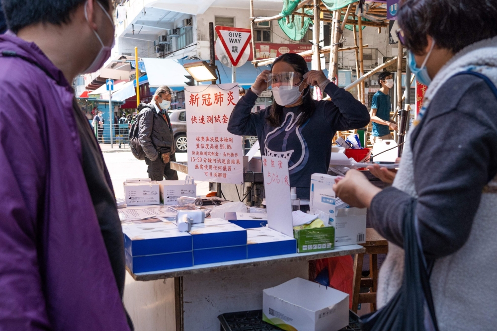 عدد الحاصلين على جرعات معززة بإندونيسيا يقترب من 10مليون .. والفلبين تخفف قيود الحركة إلى أدنى مستوى