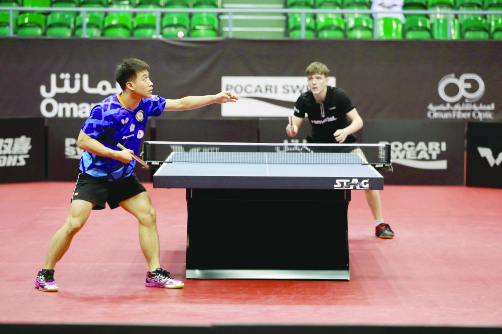 تواصل منافسات بطولة عمان الدولية التنافسية.. واللاعبون يبحثون عن بطاقة الصعود للدور النهائي