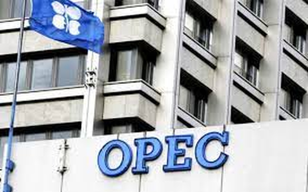 أوبك+ ستسعى لضم إيران لاتفاق إمدادات النفط