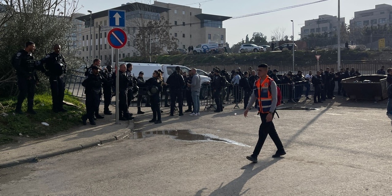 الرئاسة الفلسطينية تحذر من تداعيات حصار السلطات الإسرائيلية حي الشيخ جراح في شرق القدس