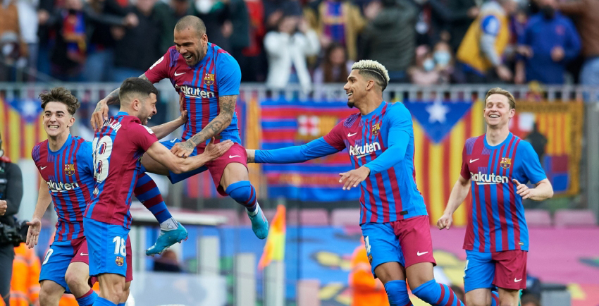 برشلونة يتغلّب على أتلتيكو مدريد 4-2 في الدوري الإسباني لكرة القدم