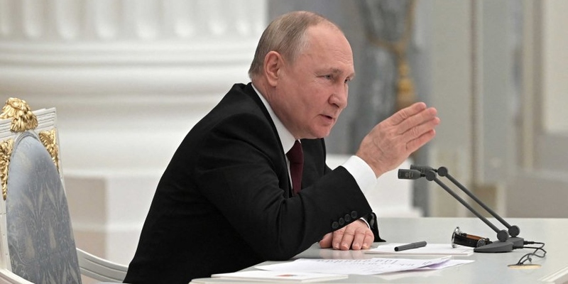 بدء “عملية عسكرية” روسية في أوكرانيا