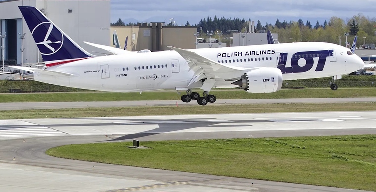 روسيا تُغلق مجالها الجوي أمام الطيران الأوروبي