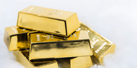 الذهب يتراجع بعد أعلى مستوى في أكثر من ثمانية أشهر