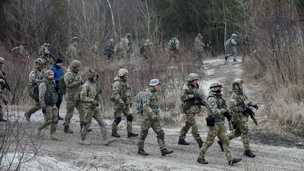أوكرانيا… انفجار أثناء تفقّد وزير الداخلية خط الجبهة ضد المتمرّدين
