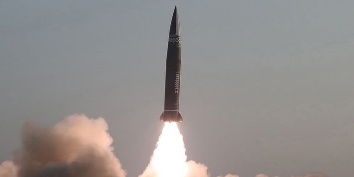 كوريا الشمالية تطلق “قمرا صناعيا للاستطلاع”