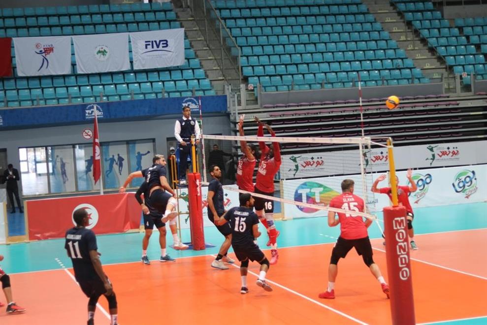 ناديا السيب و(الكامل والوافي) يتأهلان إلى الدور الربع النهائي في البطولة العربية الأربعين للكرة الطائرة