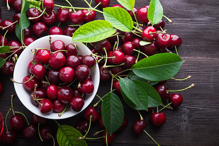 3 ways sweet cherries support your  wellness routine