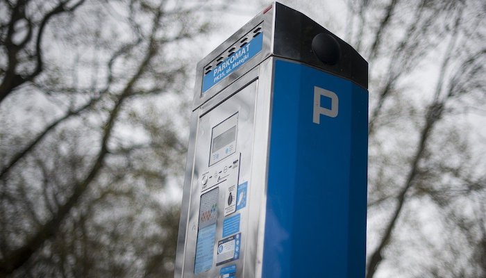 Muscat Municipality postpones launch of new metered parking lots