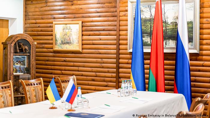 Ukraine and Russia set for third round of peace talks