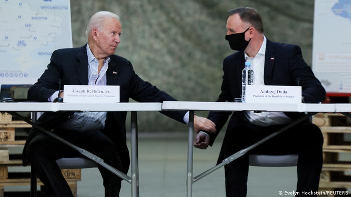 Biden in Warsaw to call on 'free world' to counter Putin
