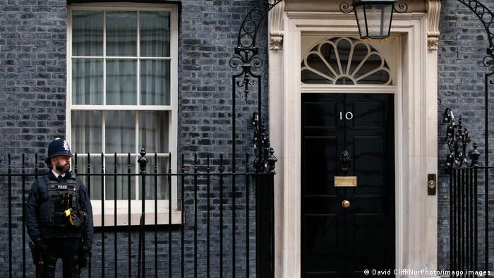 UK police to fine 20 people over lockdown breaches