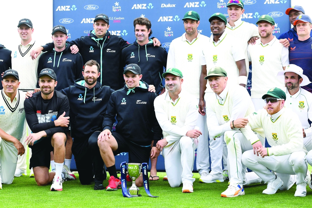 SA outsmart NZ to level series