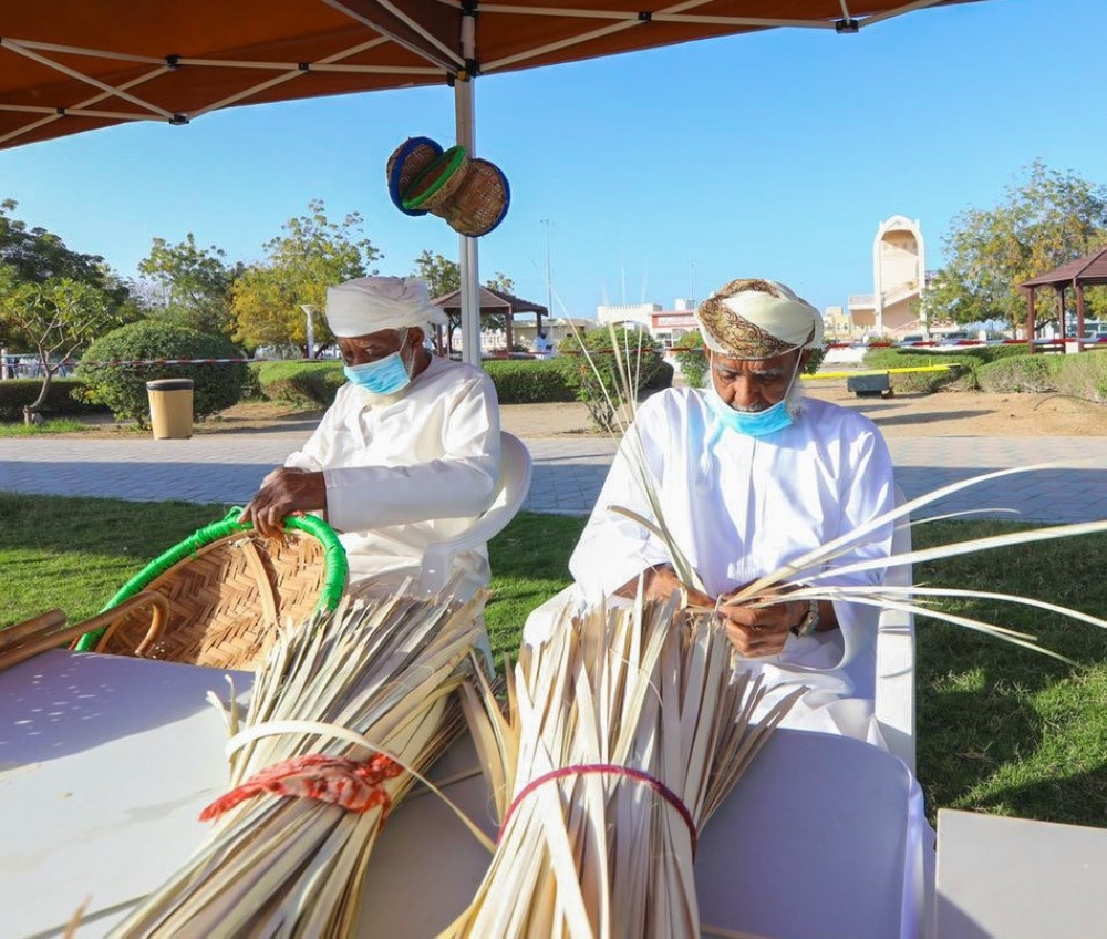 مبادرات ومعارض تسويقية لتطوير المؤسسات الصغيرة والمتوسطة في جنوب الباطنة