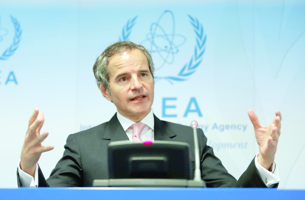 جروسي يزور طهران في دفعة محتملة للاتفاق النووي