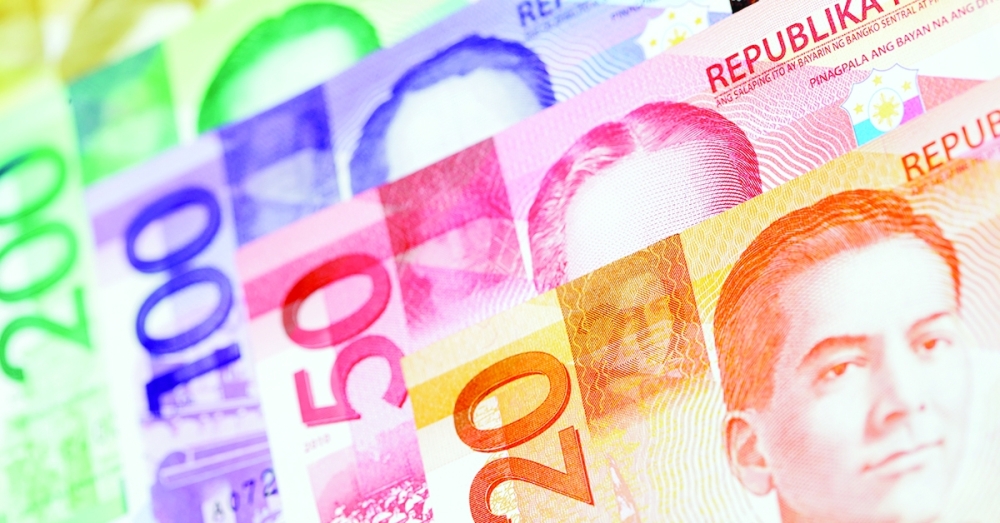 Philippines relaxes rules to woo foreign investment