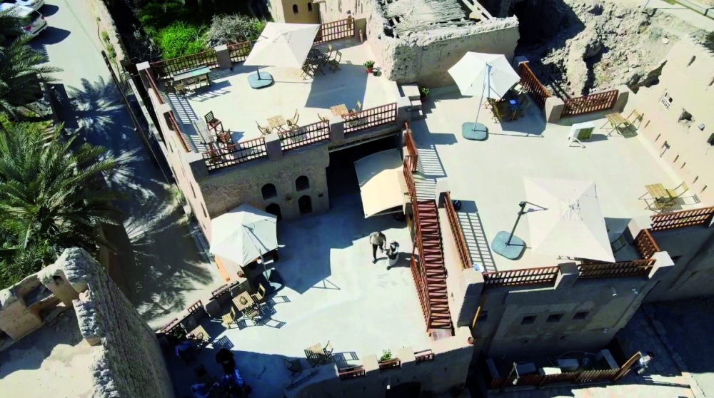 نزل بيت الصباح الأثري ببركة الموز تحفة معمارية تنبض بالحياة