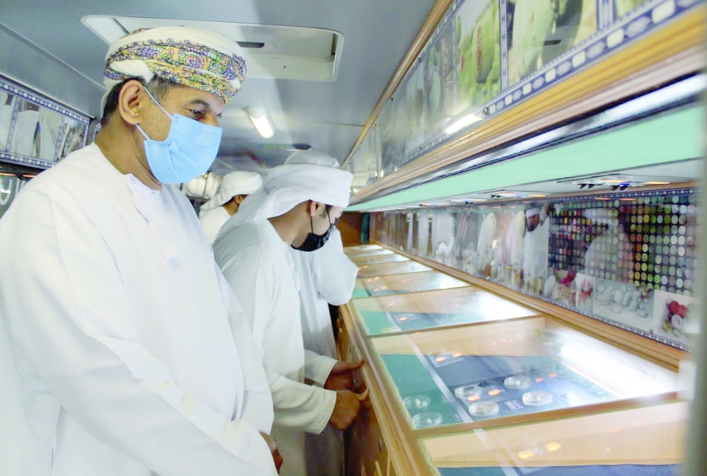 محاضرة حول مخاطر المخدرات بالبريمي