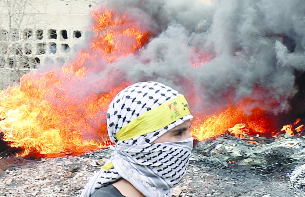 قوات الاحتلال تعتقل 4 فلسطينيين