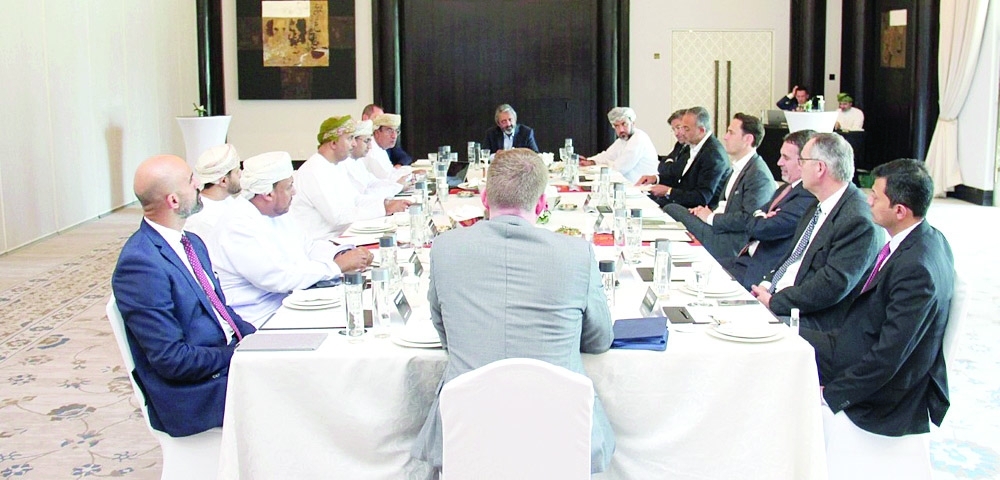 لقاءات مع شركات عالمية لاستقطاب استثمارات بالمناطق الاقتصادية والحرة