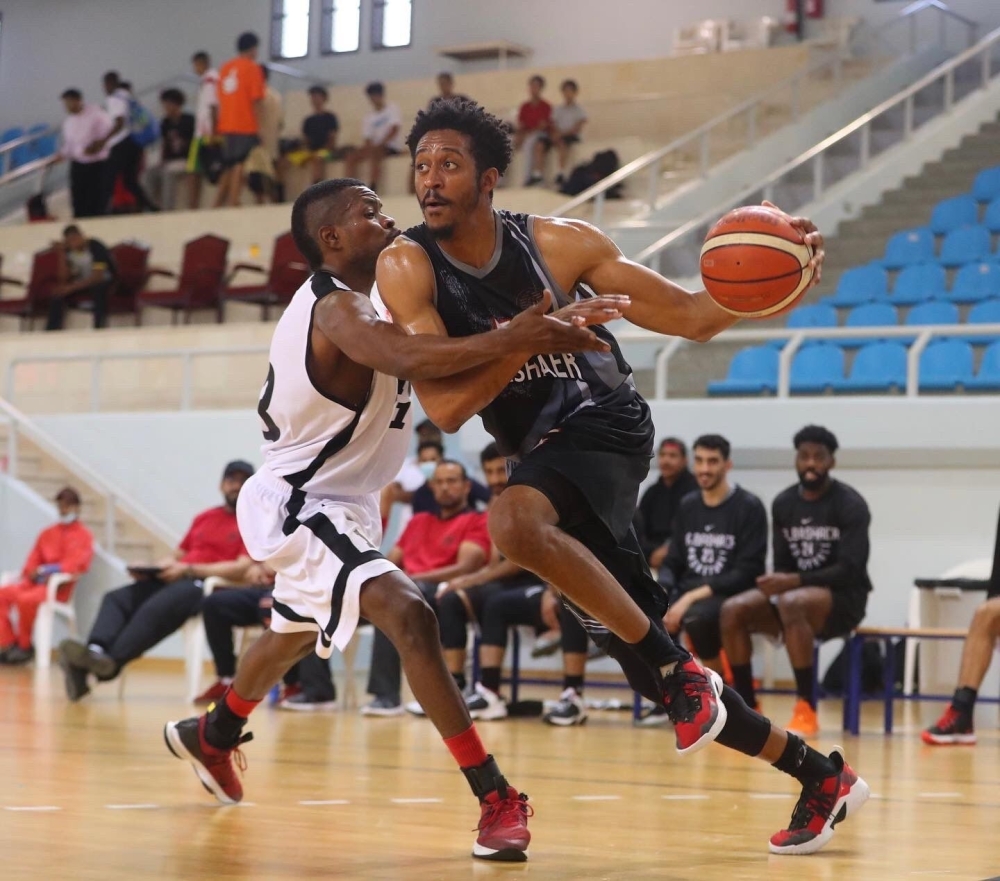 البشائر يحقق فوزا كبيرا على ظفار.. ونزوى يتخطى أهلي سداب