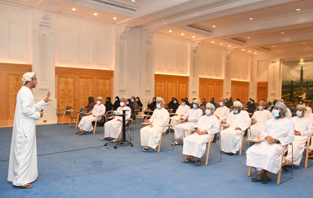 انطلاق البرنامج التأسيسي للتدقيق المالي والإداري