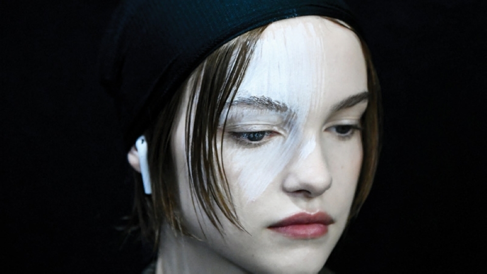 Japanese designer Yamamoto plays with complex layers and volumes at Paris Fashion Week