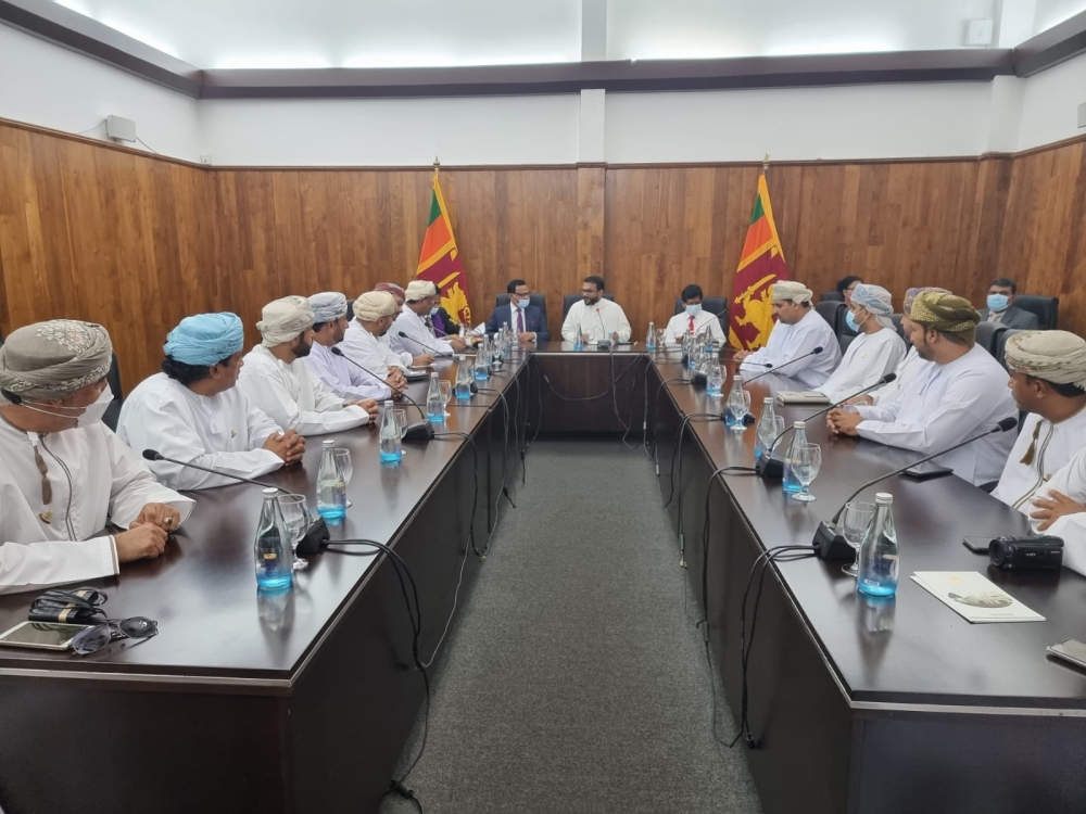 Sri Lankan minister of regional cooperation receives Omani business delegation