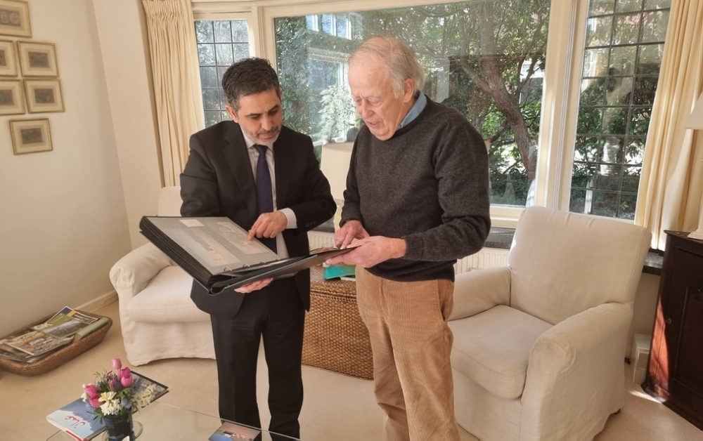 مصور فوتوغرافي نيذرلندي يوثق بدايات النهضة بصور استثنائية