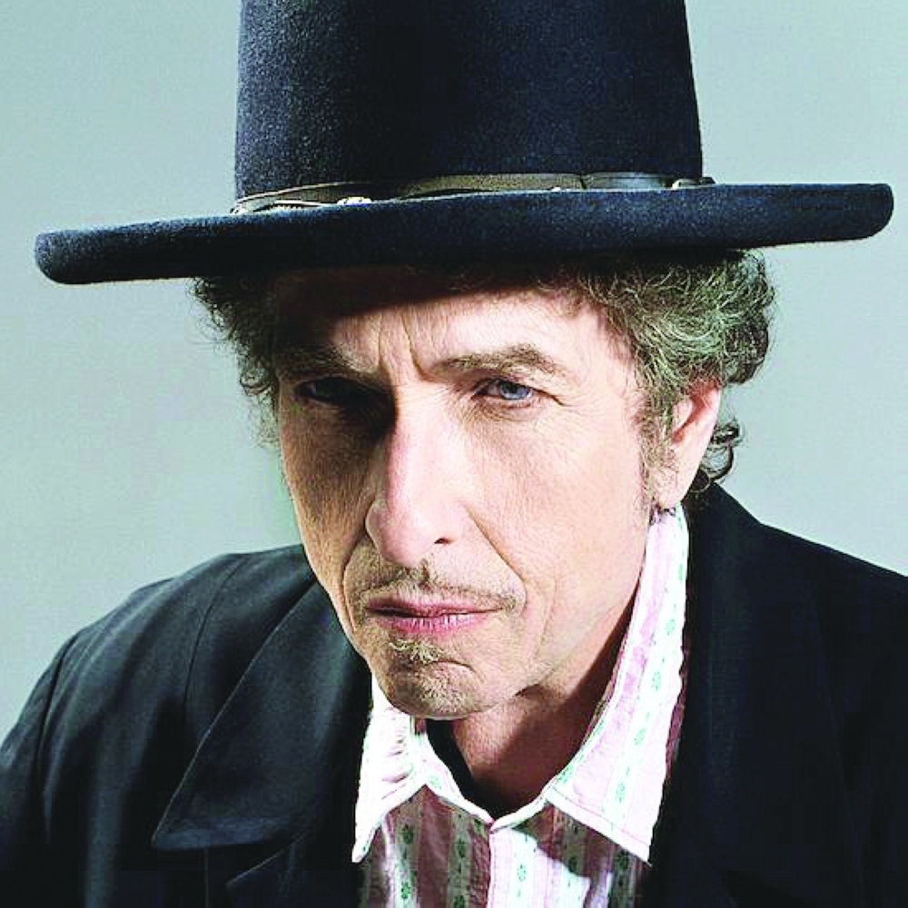 بوب ديلان يصدر كتاباً جديداً في نوفمبر