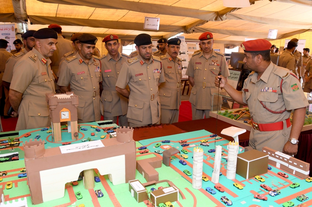 الجيش السلطاني العُماني ينظم عدة فعاليات للتثقيف المروري