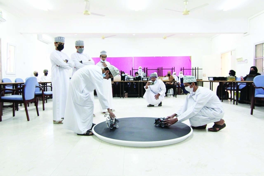 دراسة: مناهج تقنية المعلومات لم يتم تحديثها لتتوافق مع التطور العالمي