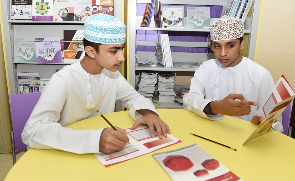 100 ألف طالب يواصلون اختيار موادهم الدراسية.. وضوابط جديدة للصف العاشر
