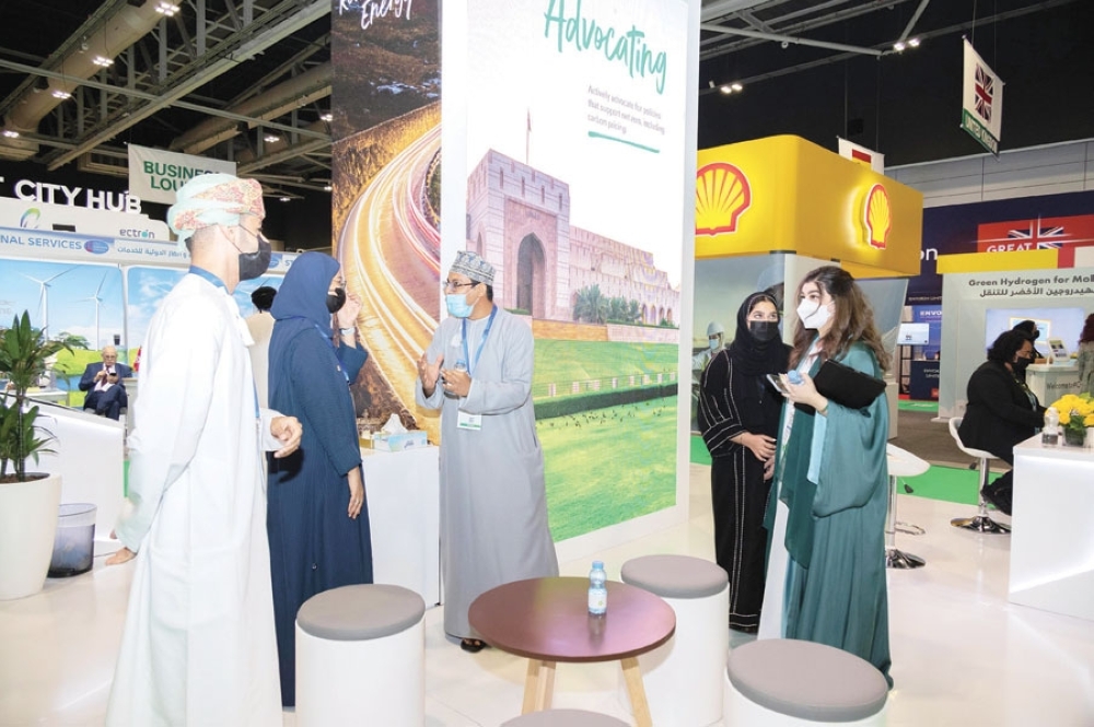 المشاركون في «أسبوع عمان للاستدامة» يؤكدون أهمية تبني الطاقة المتجددة بالمنازل 8 المشاركون في «أسبوع عمان للاستدامة»
يؤكدون أهمية تبني الطاقة المتجددة بالمنازل