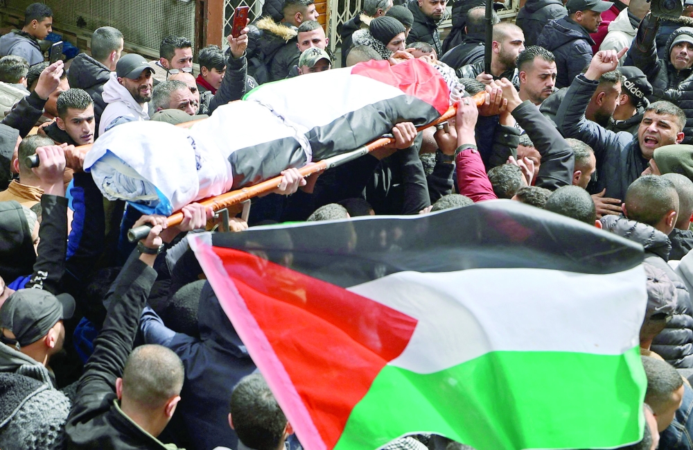 استشهاد فلسطينيين وإصابة 9 آخرين بنيران الاحتلال بالضفة الغربية