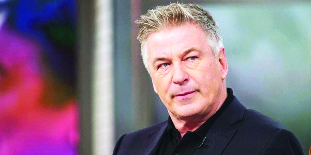 أليك بالدوين يتقدم بدعوى تحكيم ضد منتجي فيلم “راست”