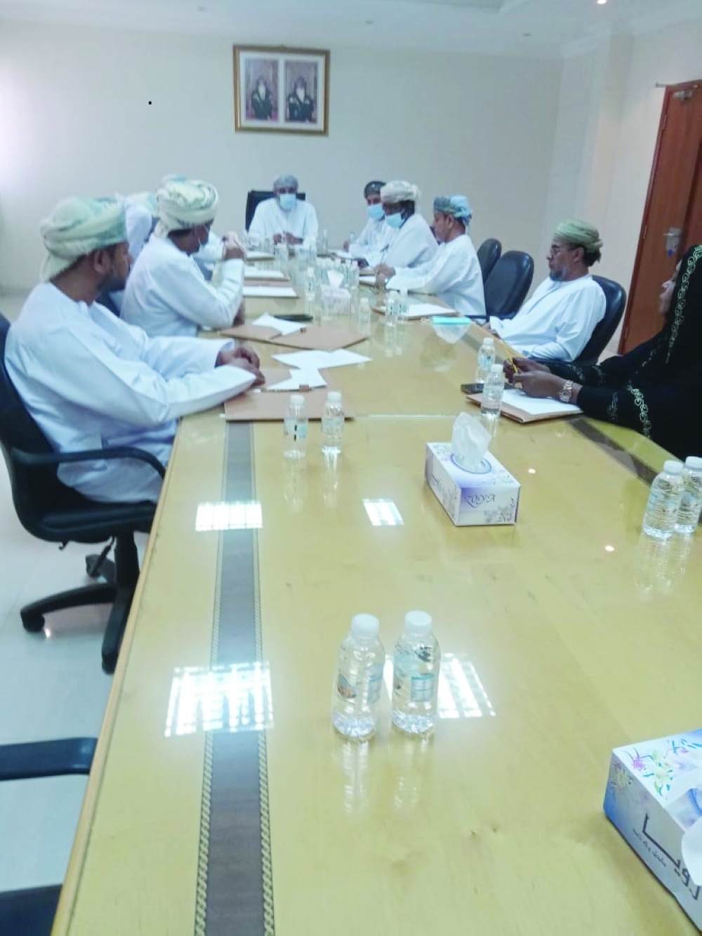 مناقشة ترميم المنازل وبرنامج إفطار صائم بصور