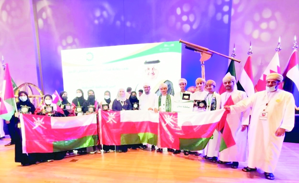 سلطنةعُمان تحصد (10) ميداليات في أولمبياد الرياضيات والفيزياء الخليجي